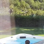 Διαμέρισμα Banpim With Jacusszi