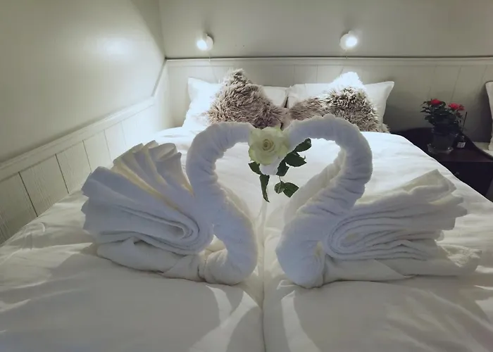 Banpim With Jacusszi Gravdal (Vestvagoy)